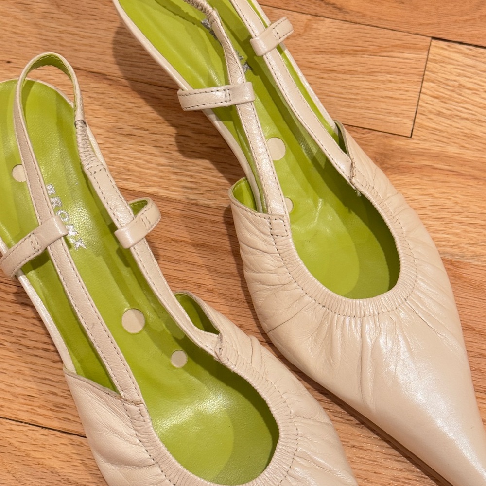 Bronx Women’s Slingback Pumps in White Size 8M - Picture 3 of 7